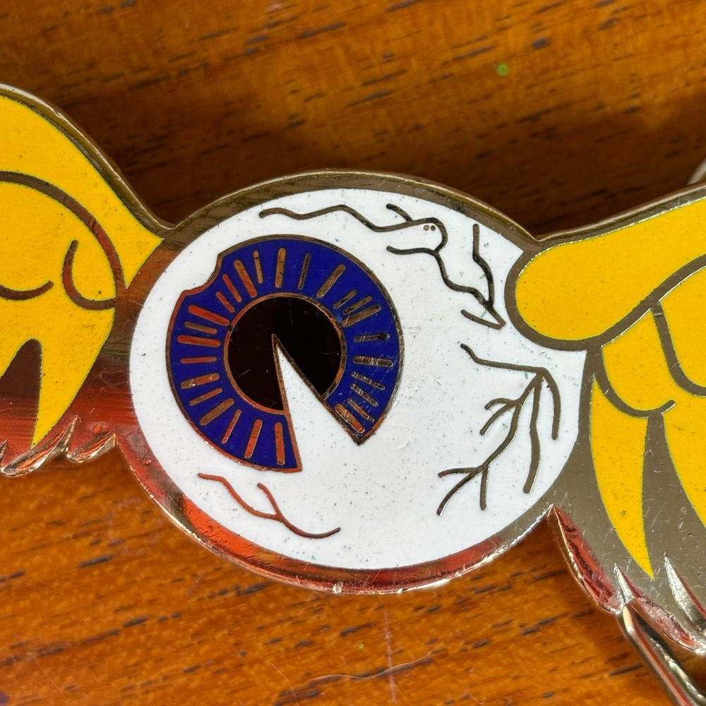 1990s von Dutch flying eyeball belt buckle - Picture 5 of 5